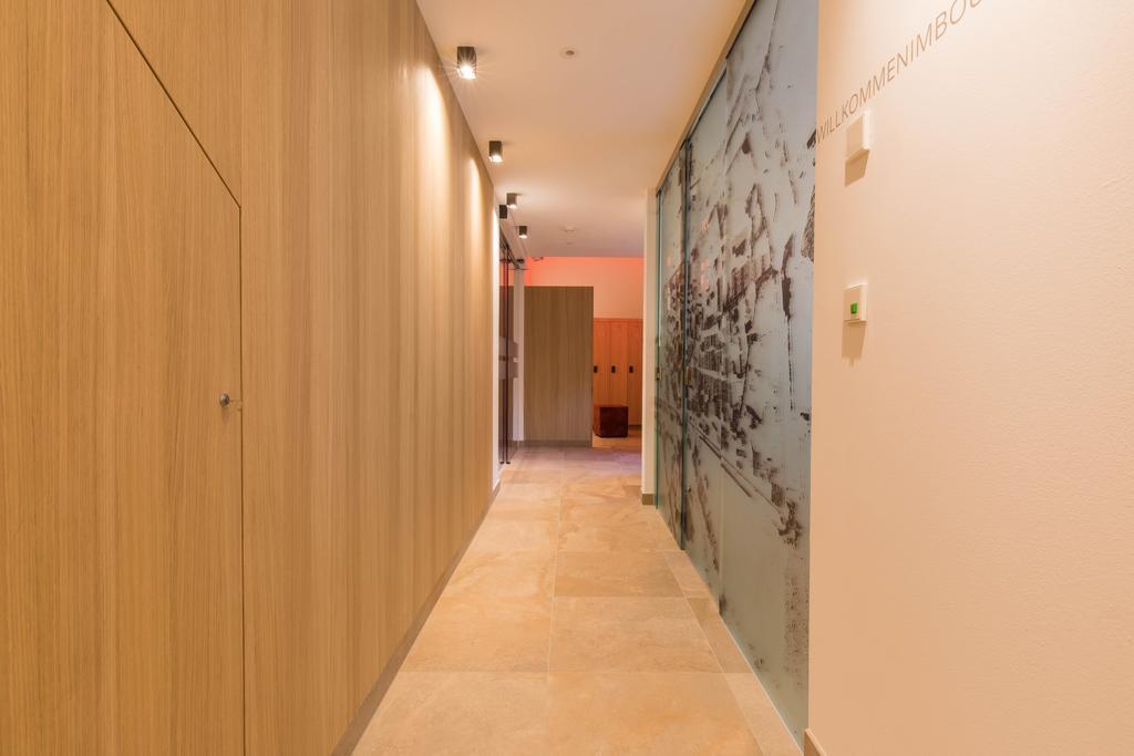 Hotel Gasthof Gruener Baum Glorenza Bagian luar foto