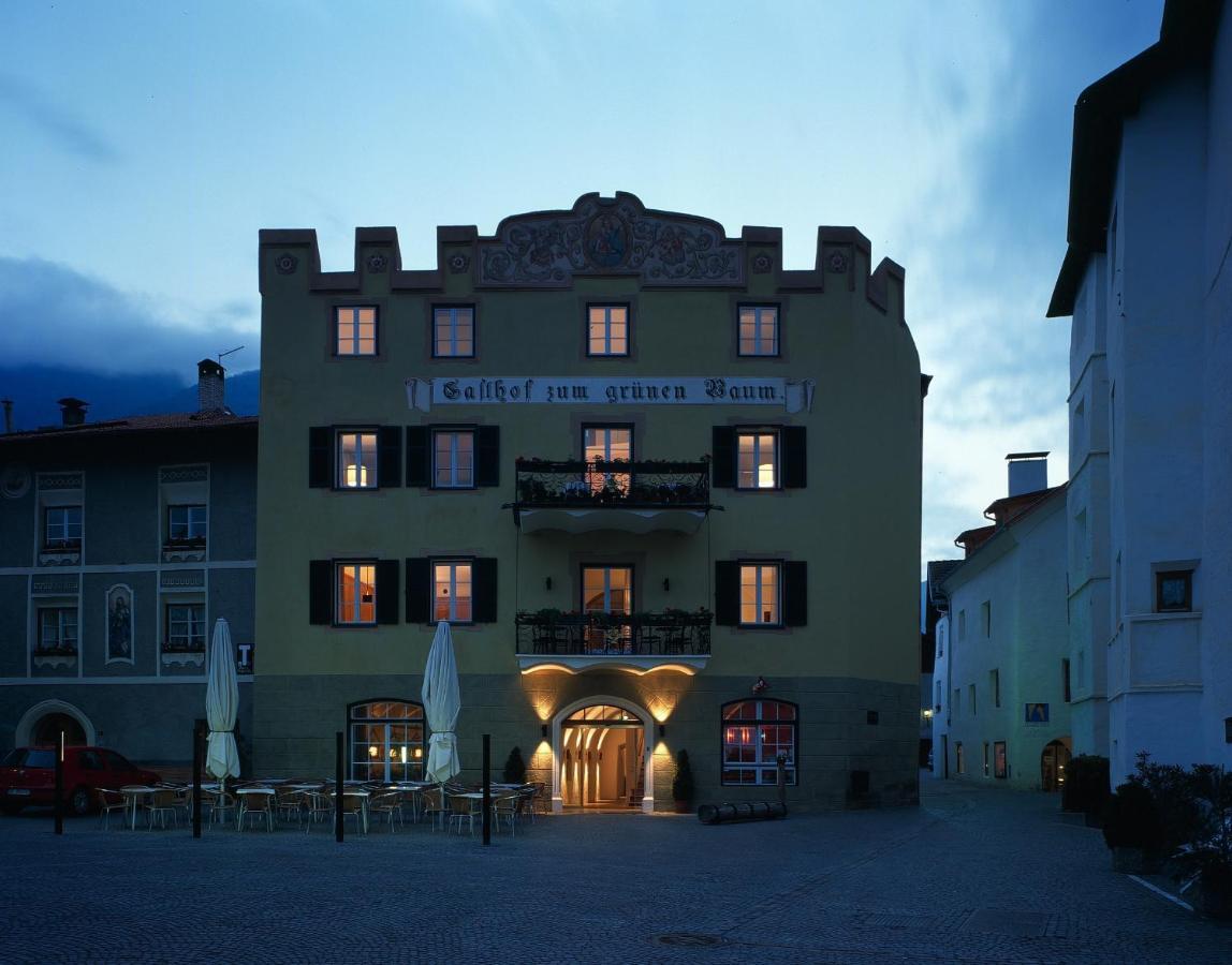 Hotel Gasthof Gruener Baum Glorenza Bagian luar foto