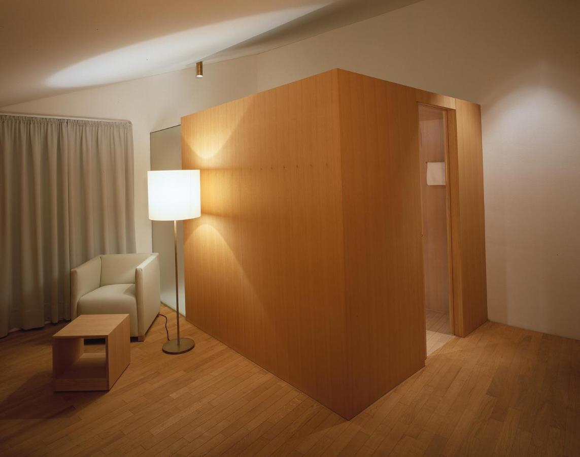 Hotel Gasthof Gruener Baum Glorenza Ruang foto